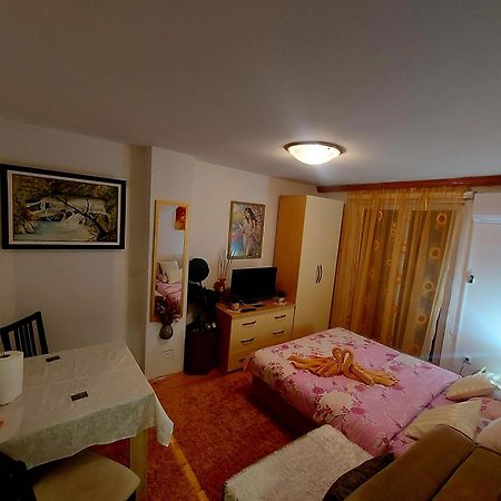 Apartmani Gs ***** Zavidovici Dış mekan fotoğraf