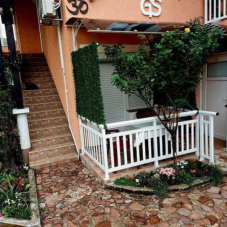 Apartmani Gs ***** Zavidovici Dış mekan fotoğraf