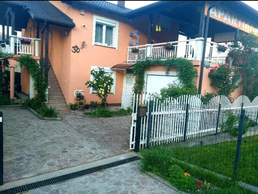 Apartmani Gs ***** Zavidovici Dış mekan fotoğraf