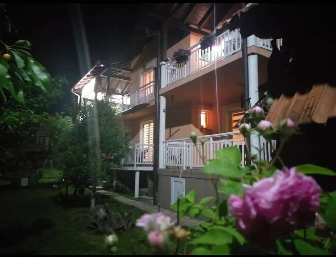 Apartmani Gs ***** Zavidovici Dış mekan fotoğraf