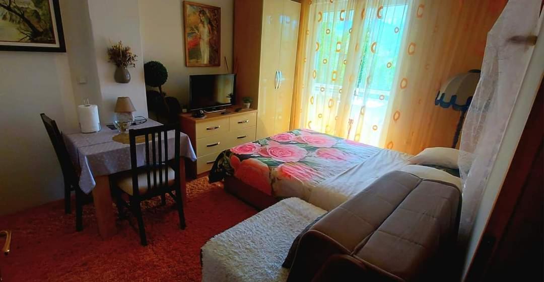 Apartmani Gs ***** Zavidovici Dış mekan fotoğraf